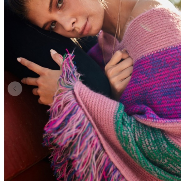 1 LEFT NEW 💕❤️Soft Boho SPRING Poncho boutique - Picture 2 of 9